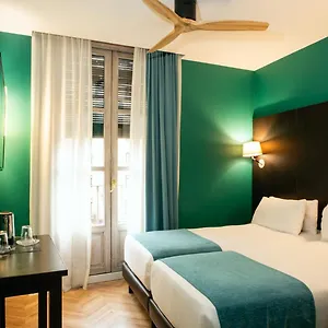 تحقق من التوفر